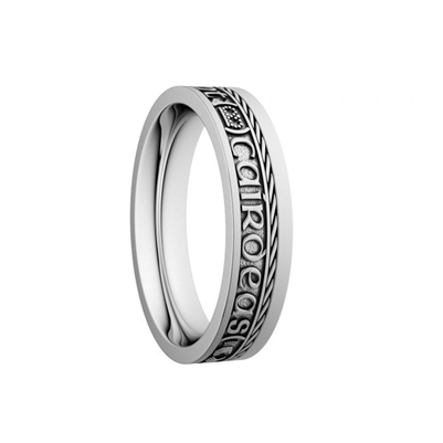 14k White Gold Ladies Narrow Oxidized "Gra, Dilseacht, Cairdeas" Dual Celtic Designs Wedding Ring 5.2mm