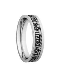 Grá Dilseacht Cairdeas Síoraí “Love Loyalty Friendship Forever” Narrow Wedding Ring