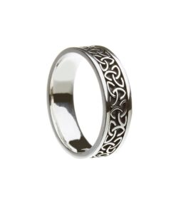 Solid Trinity Knot Wedding Ring